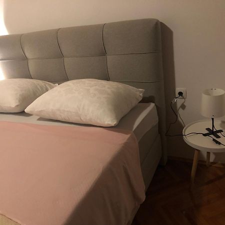 Lorena Zengg Kültér fotó